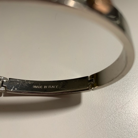 TOV ESSENTIALS Rose White Gold Fine Rivets Bangle - Picture 3 of 6